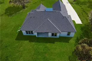 254 Firewheel Lp, Floresville, TX 78114 - Photo 2