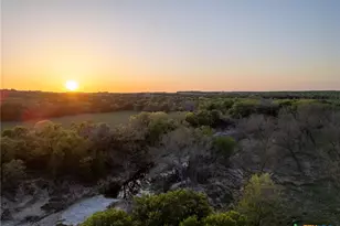 271 County Rd 2804, Lampasas, TX 76550 - Photo 12