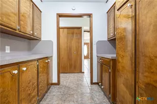 679 Royal Rd, Port Lavaca, TX 77979 - Photo 6