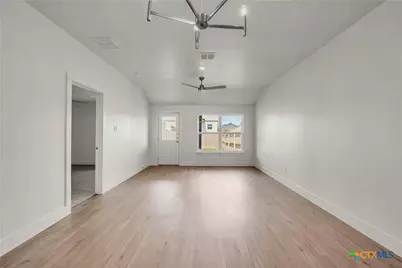 1214 College Avenue, Troy, TX 76579 - Photo 8