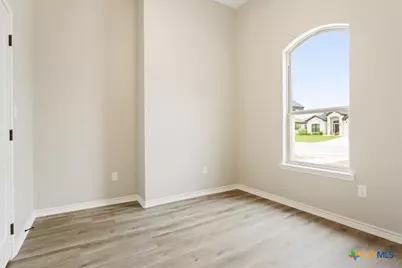 604 Magnolia Drive, Troy, TX 76579 - Photo 6