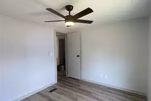 105 Tabler Dr, Seguin, TX 78155 - Photo 18