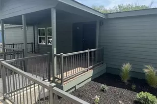 105 Tabler Dr, Seguin, TX 78155 - Photo 4