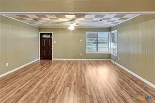 110 Marx St, Ganado, TX 77962 - Photo 4