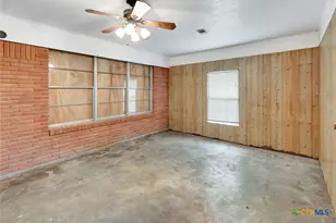 110 Marx St, Ganado, TX 77962 - Photo 16