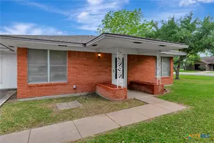 110 Marx St, Ganado, TX 77962 - Photo 2