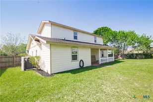 344 W High St, Goliad, TX 77963 - Photo 32