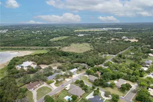 1202 S Willis St, Lampasas, TX 76550 - Photo 6