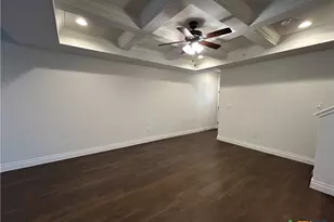 318 Untermaier St, New Braunfels, TX 78130 - Photo 4