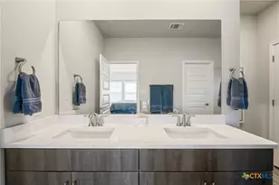 10310 Mager Ln, Hutto, TX 78634 - Photo 6