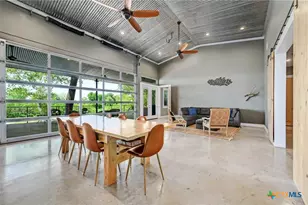 464 County Rd 471, Gonzales, TX 78629 - Photo 20