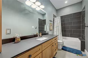 464 County Rd 471, Gonzales, TX 78629 - Photo 30