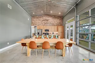 464 County Rd 471, Gonzales, TX 78629 - Photo 22