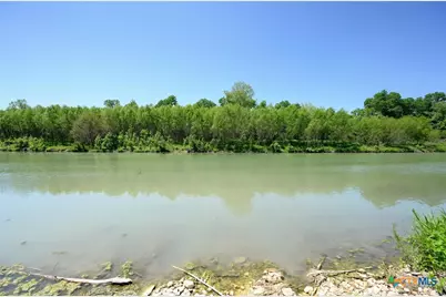 464 County Road 471, Gonzales, TX 78629 - Photo 2