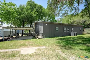 464 County Rd 471, Gonzales, TX 78629 - Photo 36