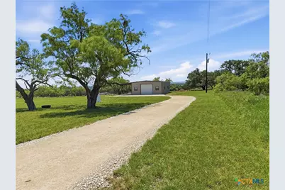 570 Pr 42103, Evant, TX 76525 - Photo 22