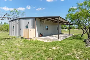 570 Pr 42103, Evant, TX 76525 - Photo 6