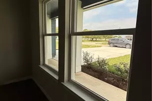 837 Swallow Dr, Palacios, TX 77465 - Photo 8