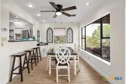 25420 Cove Drive, Spicewood, TX 78669 - Photo 2