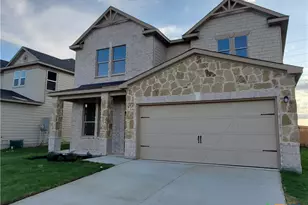 4001 Woodside Rd Dr, Seguin, TX 78155 - Photo 2