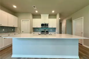 638 Stovall, Palacios, TX 77465 - Photo 12