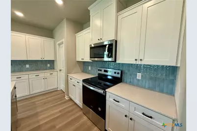 638 Stovall, Palacios, TX 77465 - Photo 14