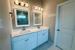 638 Stovall, Palacios, TX 77465 - Photo 24