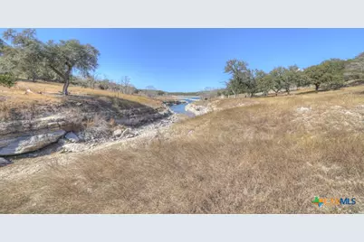 995 Five Oaks Circle, Canyon Lake, TX 78133 - Photo 32