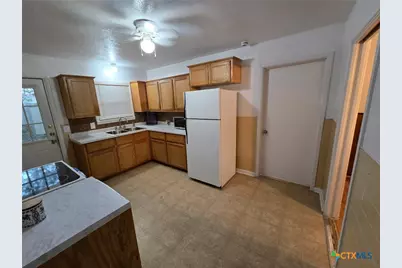 401 Veterans Avenue, Copperas Cove, TX 76522 - Photo 10