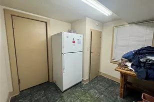 503 Dunn St, Yoakum, TX 77995 - Photo 12