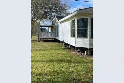 76 College, Placedo, TX 77977 - Photo 16