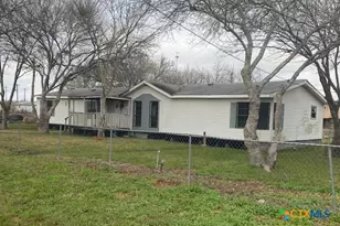 76 College, Placedo, TX 77977 - Photo 2