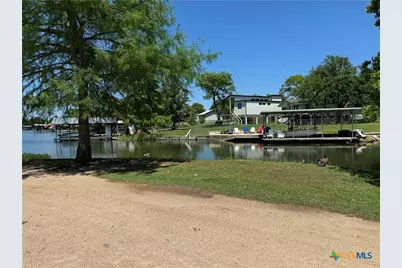 338 E Stonecastle Drive, Granite Shoals, TX 78654 - Photo 22