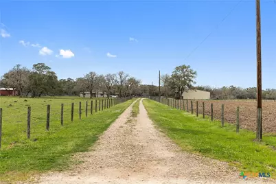 778 County Road 123, Edna, TX 77957 - Photo 4