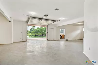 640 Woodlake Drive, Mcqueeney, TX 78123 - Photo 38