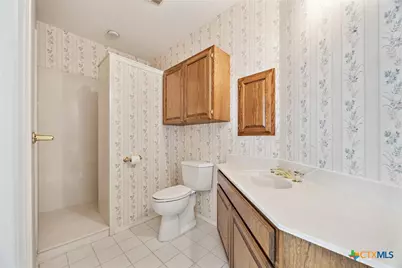 640 Woodlake Drive, Mcqueeney, TX 78123 - Photo 32