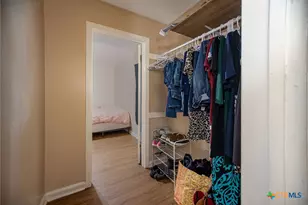 911 S Wells St, Edna, TX 77957 - Photo 20