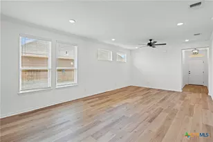 7810 Timber Holw Ln, Temple, TX 76502 - Photo 12