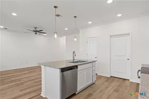 7806 Timber Holw Ln, Temple, TX 76502 - Photo 10