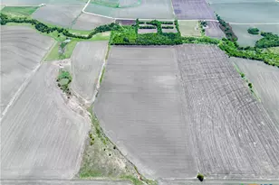 8500 N Fork Rd, Bartlett, TX 76511 - Photo 16