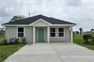 1105 W Bayshore Dr, Palacios, TX 77465 - Photo 24