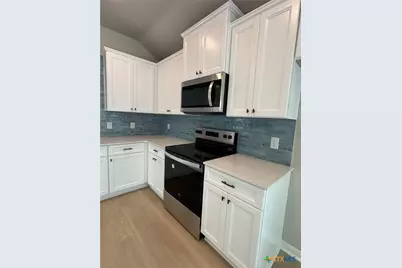 1105 W Bayshore Drive, Palacios, TX 77465 - Photo 10