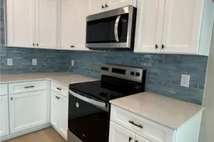 1105 W Bayshore Dr, Palacios, TX 77465 - Photo 10