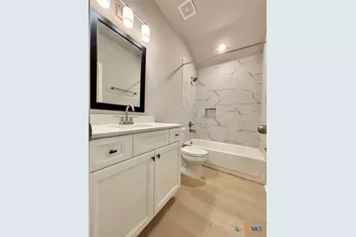 1105 W Bayshore Drive, Palacios, TX 77465 - Photo 16