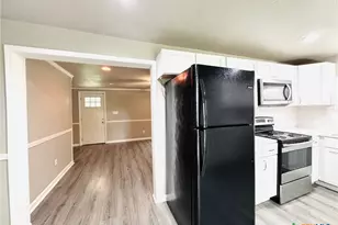 706 Golf Course Rd, Gatesville, TX 76528 - Photo 12