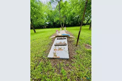 706 Golf Course Road, Gatesville, TX 76528 - Photo 20