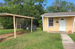 3204 Oaklawn St, Victoria, TX 77901 - Photo 2