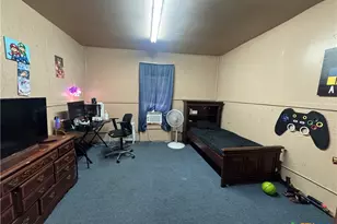 400 Grimes St, Cuero, TX 77954 - Photo 14