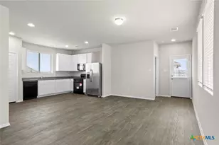 3013 Winding Creek Rd, Kyle, TX 78640 - Photo 18