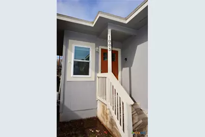 1005/1007 Haynes Street #7, San Marcos, TX 78666 - Photo 2